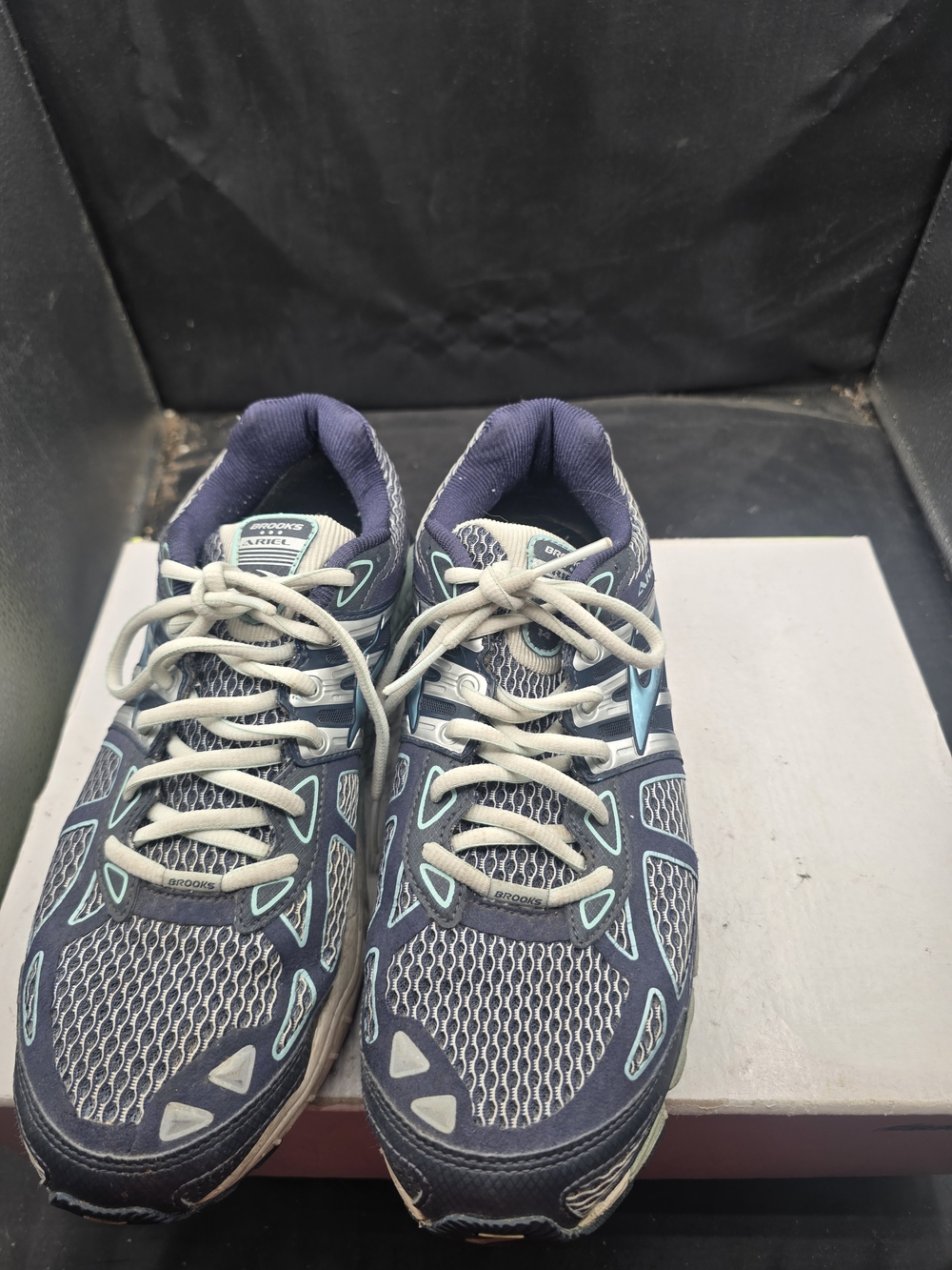 Brooks Women's Navy Running Shoes with Light Blue Accents